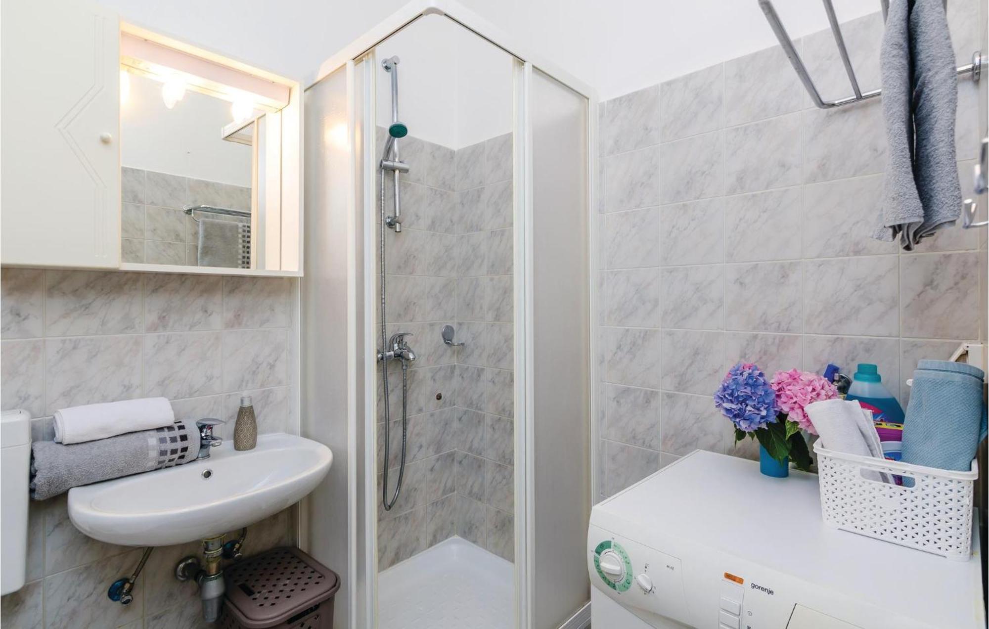 Pet Friendly Apartment In Bosanka With Kitchen Dubrovnik Kültér fotó