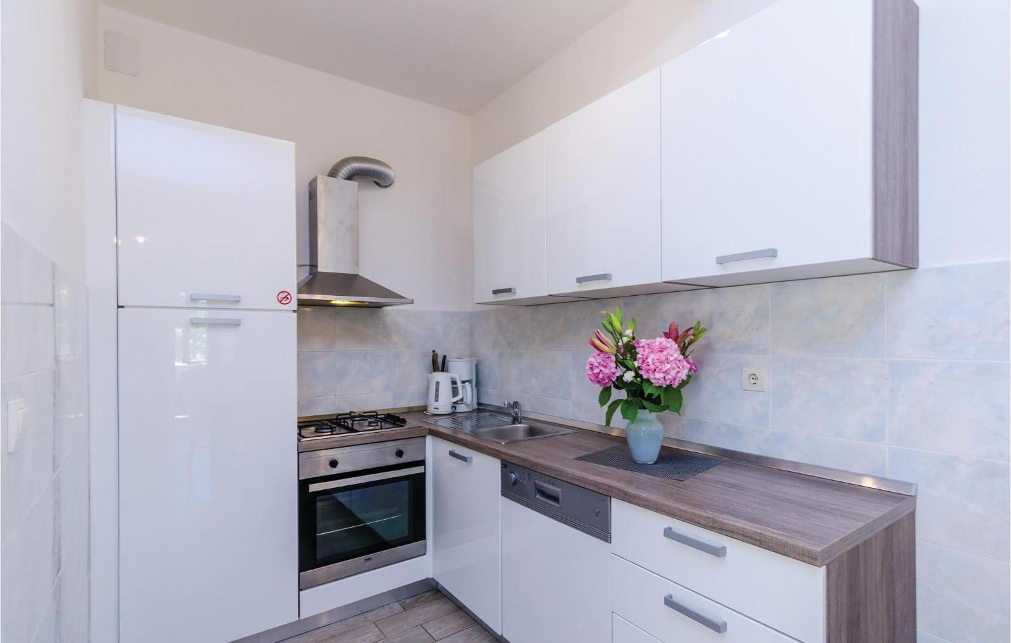 Pet Friendly Apartment In Bosanka With Kitchen Dubrovnik Kültér fotó